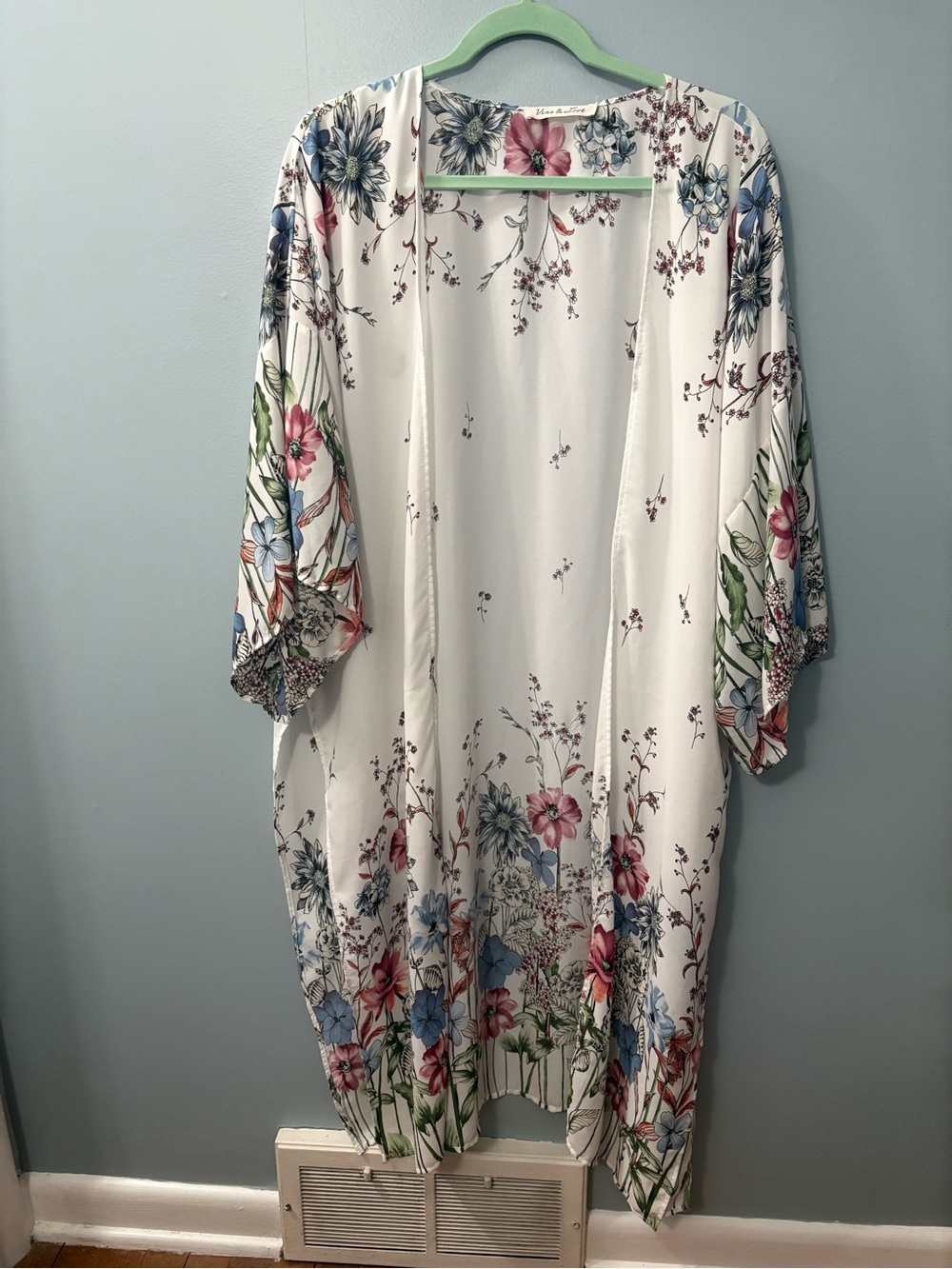 Vine & Love White Floral Kimono Robe with Blue & Pink Flowers